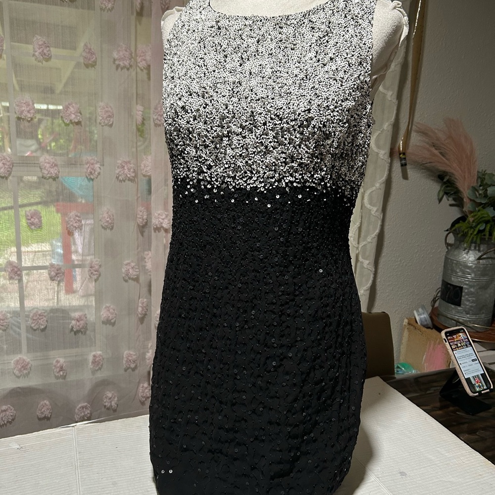 Polo by Ralph Lauren Silver Black Sequin Bodycon Midi Dress - Picture 4 of 14